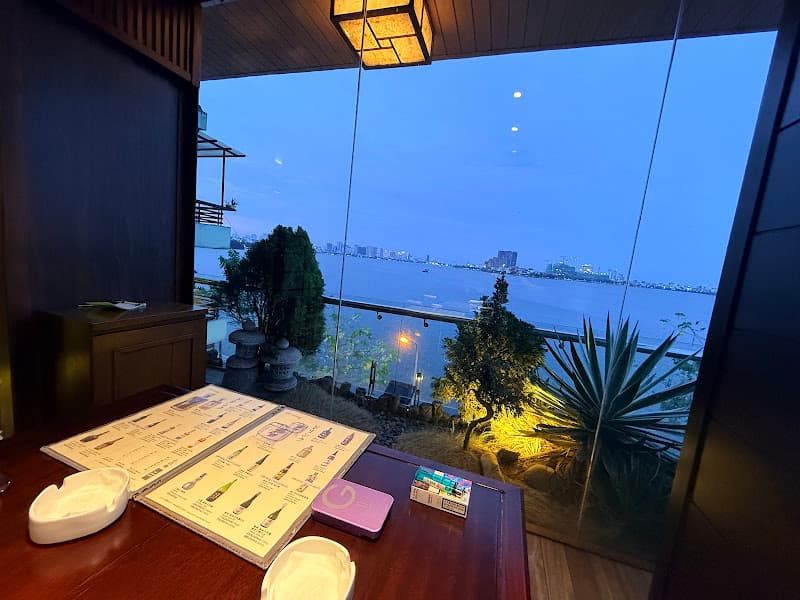 Hình ảnh Sushi House Tây Hồ - 4