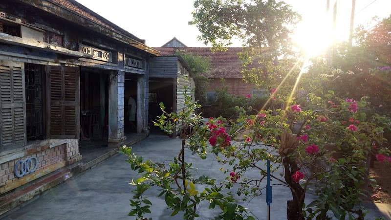 Hình ảnh Cô Thương Bánh Tráng - 2