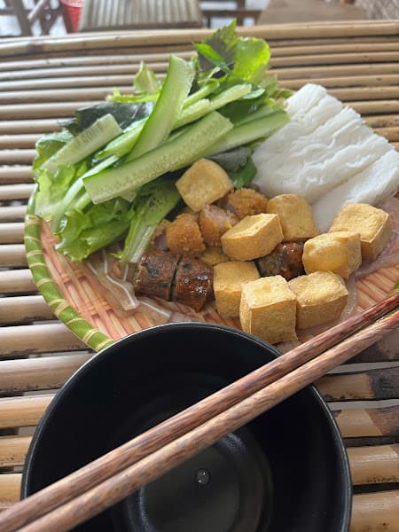 Hình ảnh BÚN ĐẬU MẮM TÔM MẸT TRE - 4