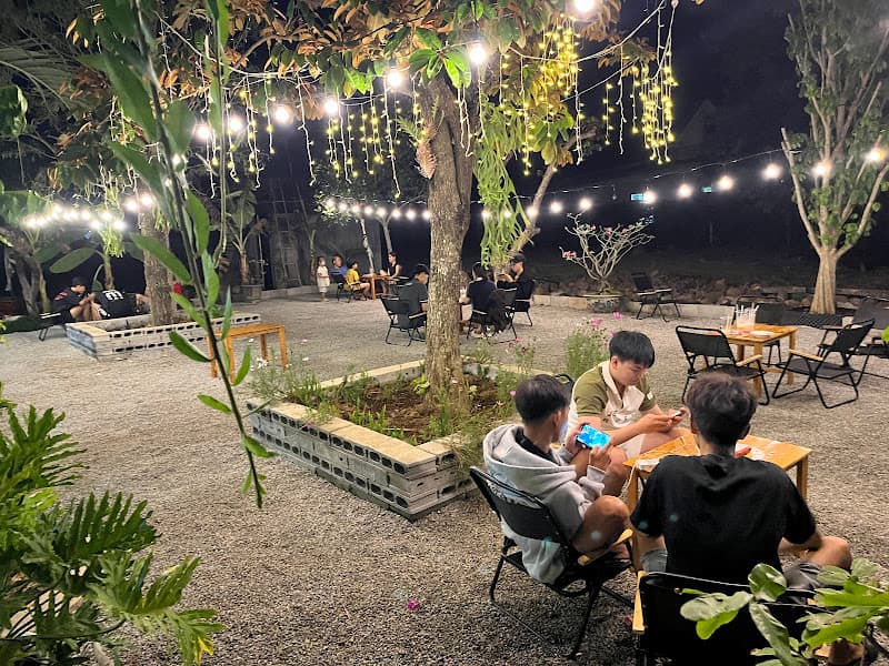 Hình ảnh Trà sữa cafe bánh tráng trộn nhà sóc - 3