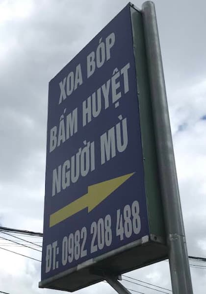 Hình ảnh XOA BÓP BẤM HUYỆT NGƯỜI MÙ - TUỆ ĐỨC - 3