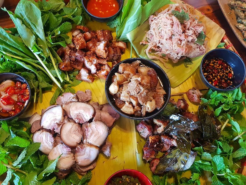 Hình ảnh Nhà Hàng Hoa Ban Lợn Bản - 4