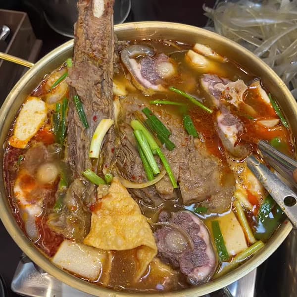 Hình ảnh Lẩu Sườn Bò Kimchi Hàn Quốc - 3