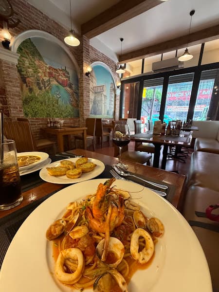 Hình ảnh Vittorio Italian Restaurant - 2