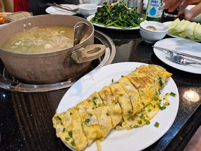 Hình ảnh Nhà Hàng Thọ Chình 다이라이19홀 - 3