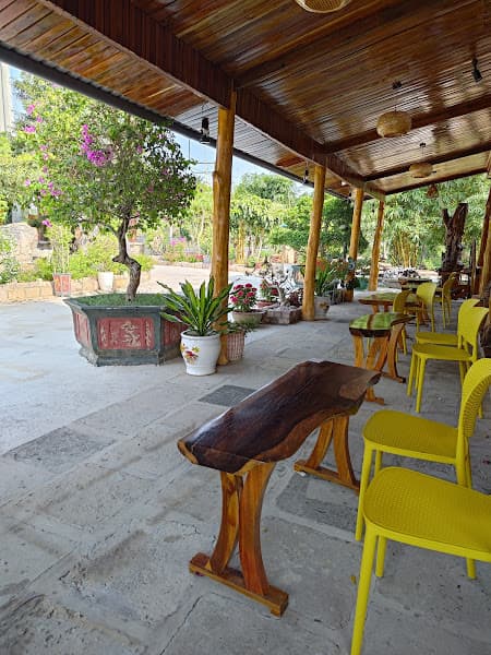 Ảnh bìa Coffee-Restaurant Ý Nghĩa