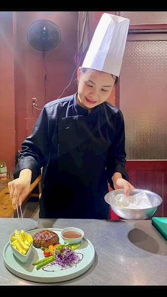 Hình ảnh MaXi's 1 Steak & Pizza – International Restaurant | 나트랑 맥시1 | Нячанг (1) - 2