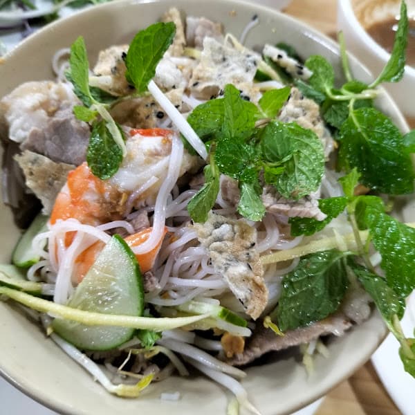 Ảnh bìa Bánh tráng cuốn thịt heo