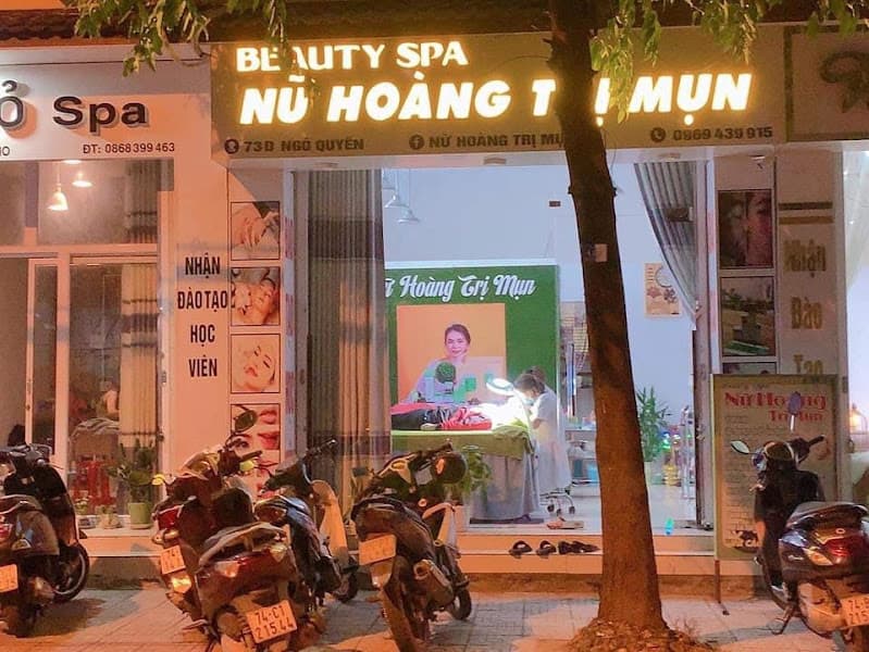 Hình ảnh Nữ Hoàng Trị Mụn - 2