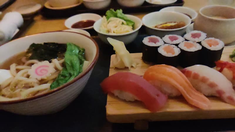 Hình ảnh Sushidokoro Yutaka Restaurant - 4