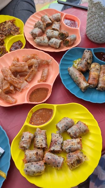 Hình ảnh Bánh tráng kẹp Hằng heo - 3