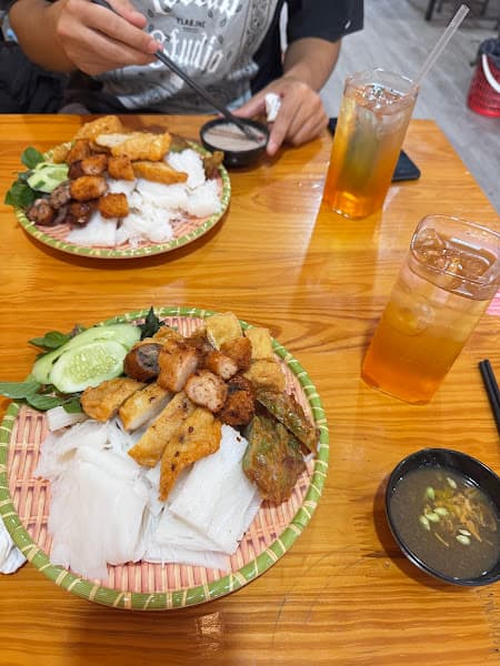 Ảnh bìa Bún Đậu Chị Dậu