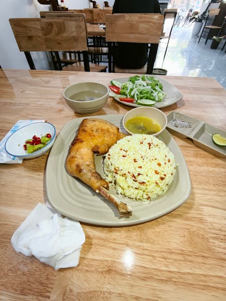 Hình ảnh Quán cơm gà Tam Kỳ Yến Nhi, tp.Vinh, Nghệ An - 5