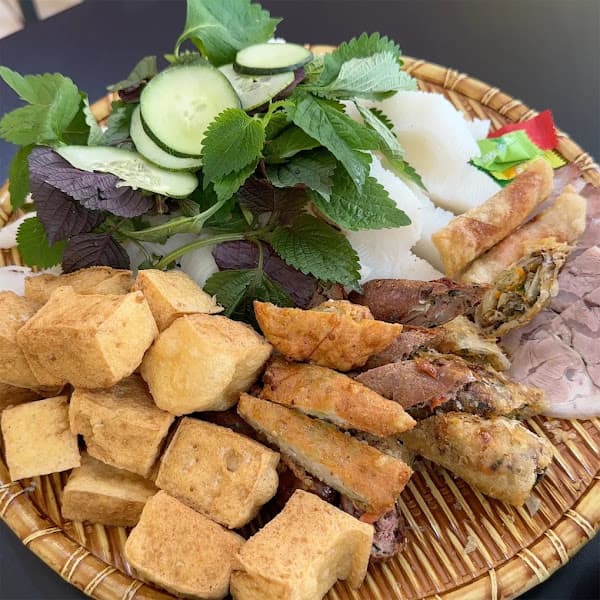 Bún đậu Mẹt cô Lan