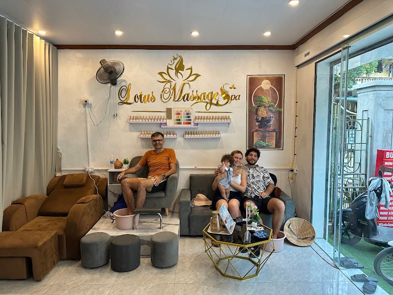 Hình ảnh Lotus Massage Spa - Nail - Hair Washing Shampoo(Gội Đầu Dưỡng Sinh) - 3