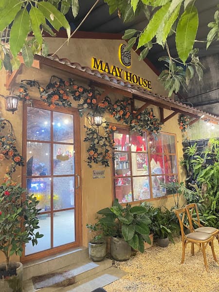 Ảnh bìa Maay House