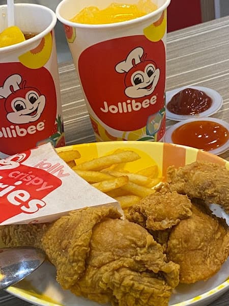 Hình ảnh Jollibee Phạm Hùng - 2