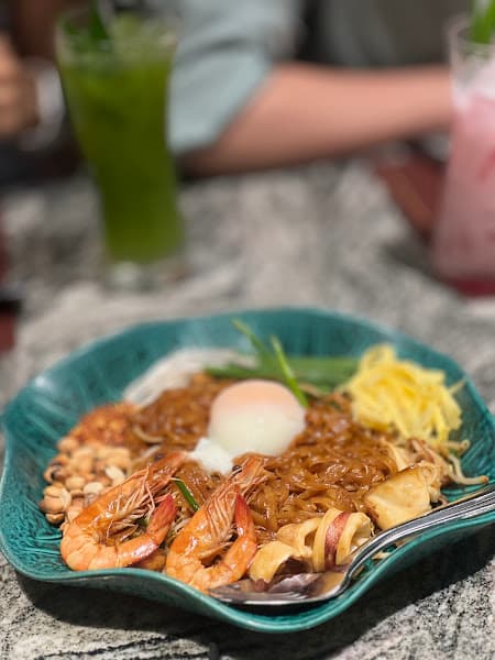 Hình ảnh Chut Thai Restaurant - 3