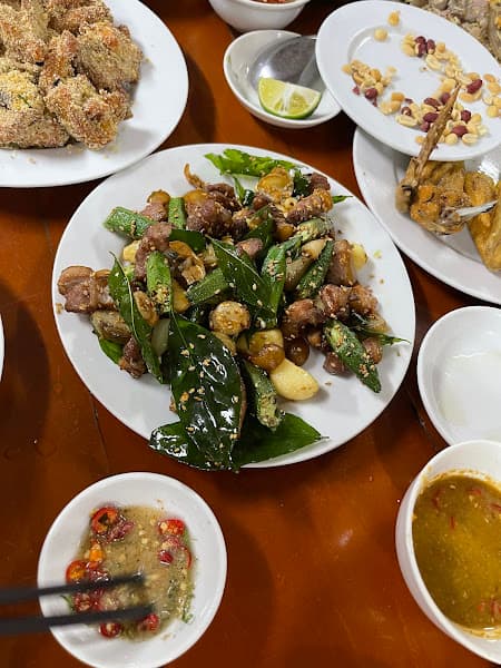 Hình ảnh Nhà Sàn Nội Trú - 2
