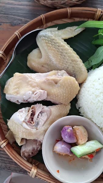Hình ảnh Cơm gà Sâu Bơ - 4