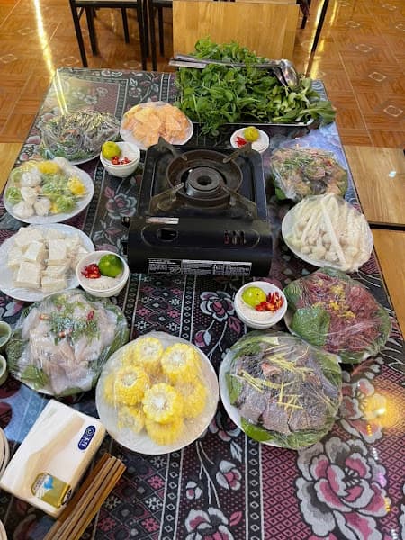Hình ảnh Nhà hàng Tình Cốc Đồng Văn - 4