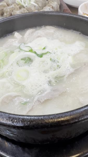 Hình ảnh Đệ Nhất cơm canh thịt lợn - 3