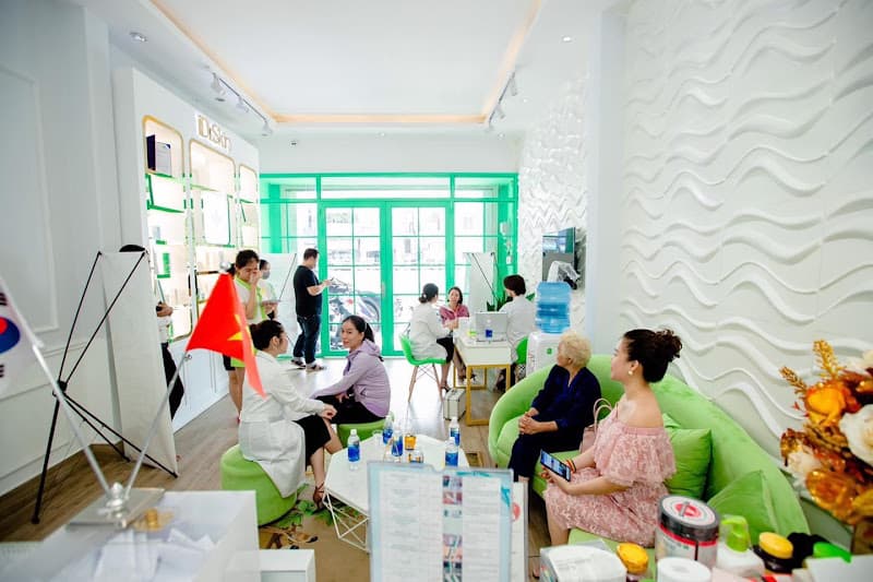 Hình ảnh Uyên Spa - chuyên trị mụn, chăm sóc da - 3