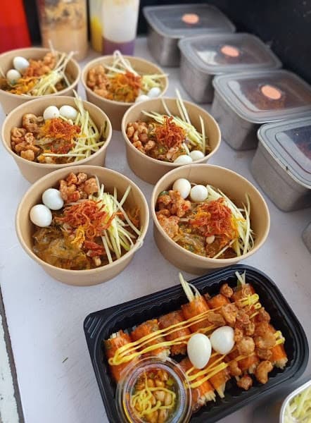 Hình ảnh Bánh tráng trộn Ốc Tiêu - 4