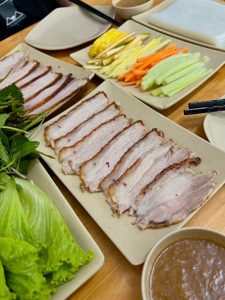 Hình ảnh Bánh tráng cuốn thịt heo Kim Ngưu - 3