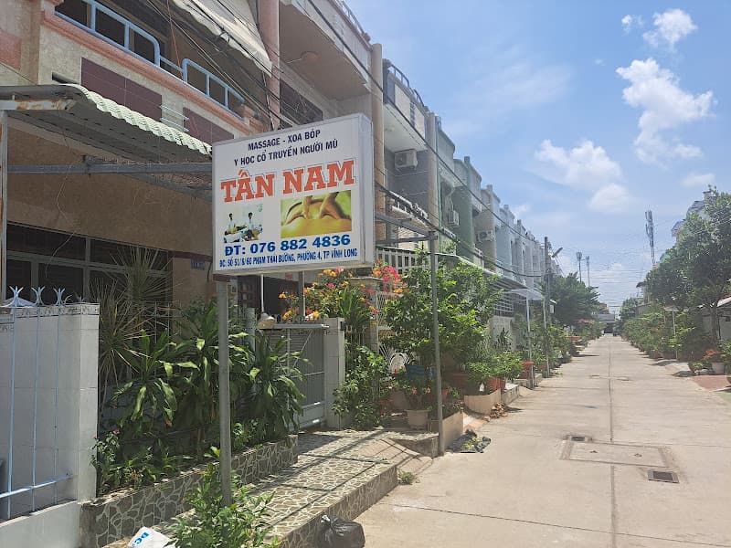 Massage người mù Tấn Nam