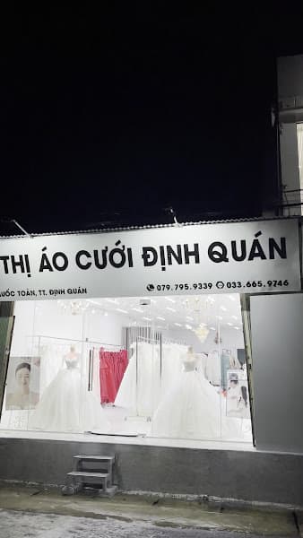 Hình ảnh Siêu Thị Áo Cưới Định Quán - 3