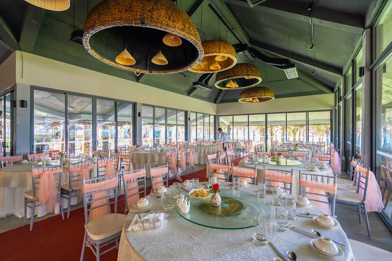 Ảnh bìa Sala TuyHoa Beach Club - Nhà hàng hải sản - Seafood - Coffee