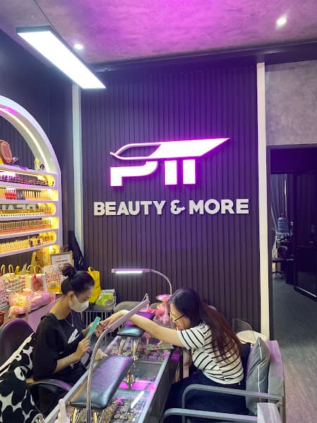 Hình ảnh P.T.T Nail eyelash & More (tiệm chăm sóc móng, nối mi, làm đẹp, make up, waxing) - 2