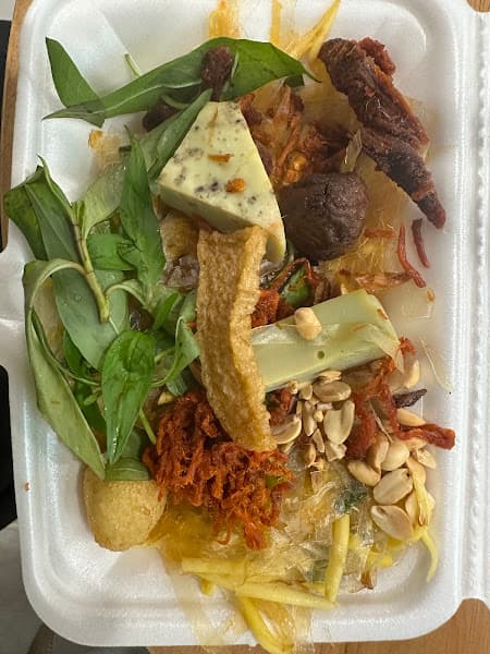 Hình ảnh Bánh Tráng Trộn Cô Sáu - 3