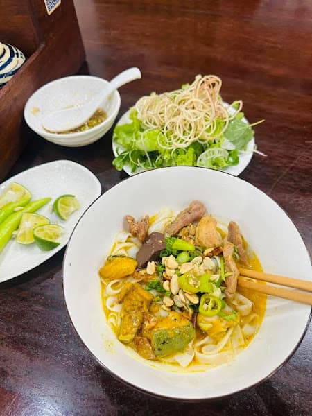 Hình ảnh Bánh tráng trộn trứng chảy - Hi 81 - 2