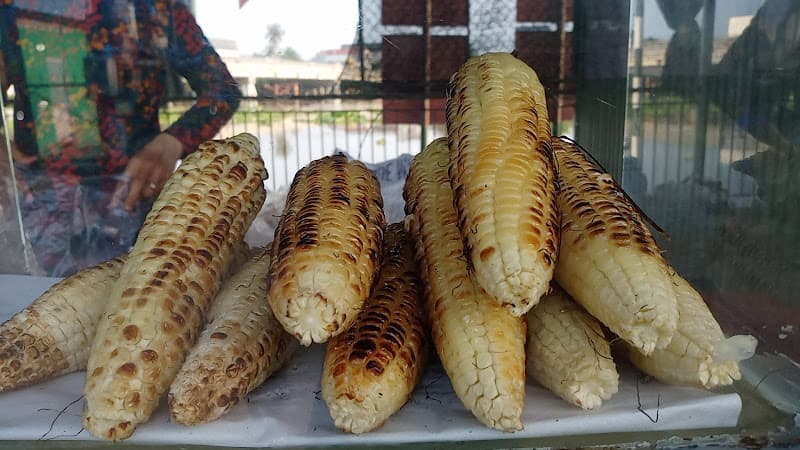 Hình ảnh THY bánh tráng trộn, bắp nướng ăn vặt... - 4