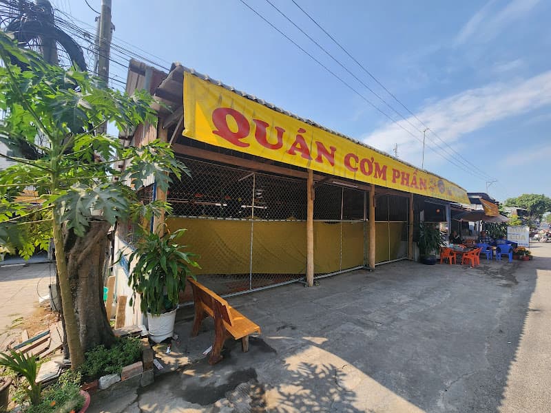 Ảnh bìa Quán cơm Tuyết Nhi