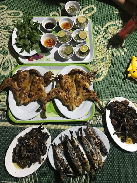Hình ảnh Gà đồi nướng Thượng nguồn Hoàng Hương - 2