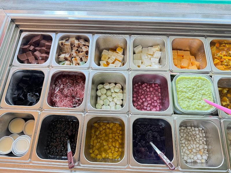 Hình ảnh Trà sữa cafe bánh tráng trộn nhà sóc - 5