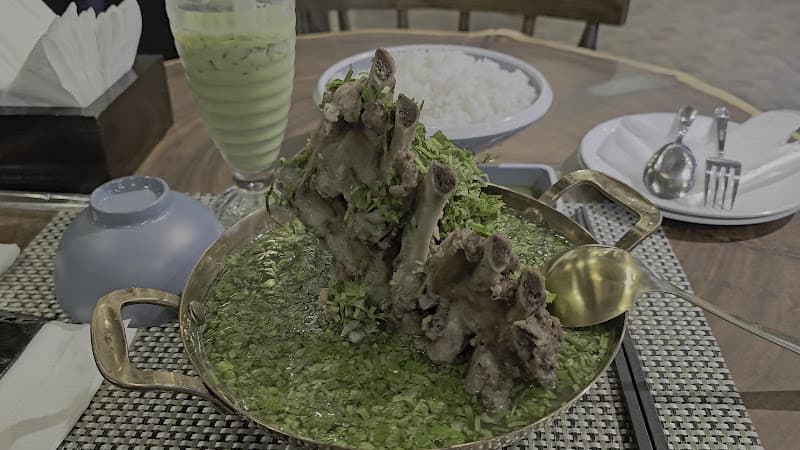 Hình ảnh Natcha Thai - 5