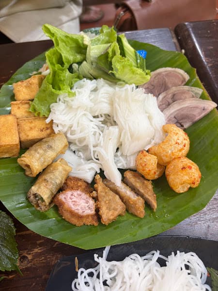BÚN ĐẬU BÀ MƠ