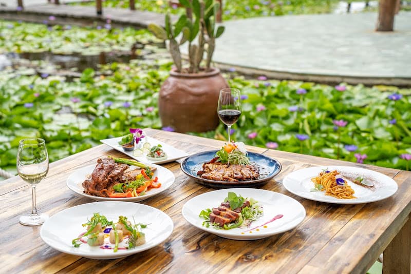 Hình ảnh Sala TuyHoa Beach Club - Nhà hàng hải sản - Seafood - Coffee - 4