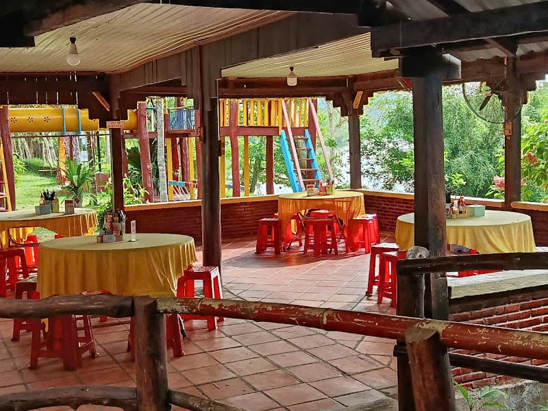 Ảnh bìa Nhà Hàng Tre Vàng Cát Tiên