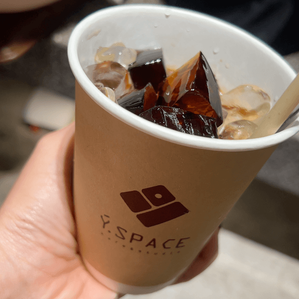 Hình ảnh Ý Space Kafe & Studio - 4