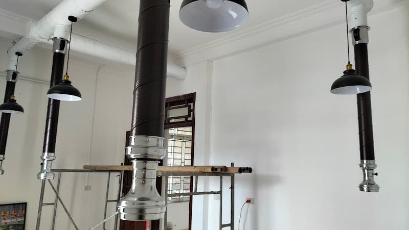 Ảnh bìa Nhà hàng lẩu nướng việt trí