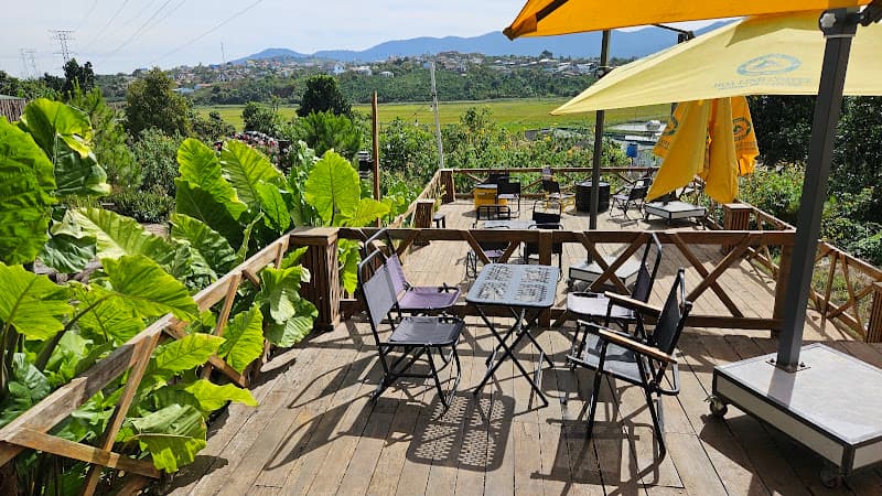 Hình ảnh TIỆM NHÀ GỖ - 2
