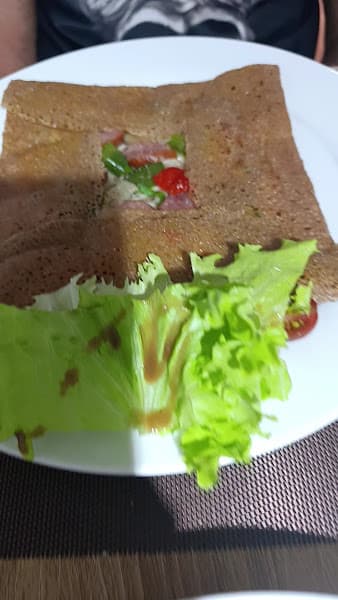 Hình ảnh Ty Crêpe French Restaurant - 3
