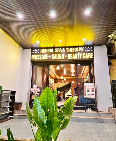 Ảnh bìa Herbal Spa & Therapy – Relaxing Massage, Sauna, Steambath, Nourishing Shampoo Therapy, Cupping, Nail & Beauty Care