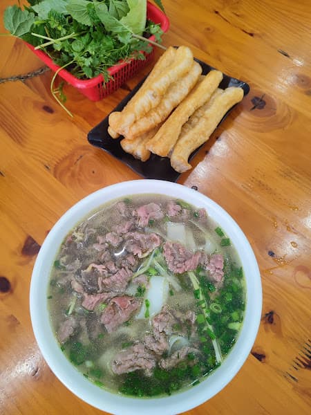 Hình ảnh Nhà Hàng Tú Trang Cơm - Phở - Đồ Uống - 4