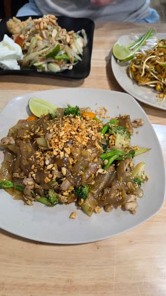 Hình ảnh Chaleng Thai Food - 3